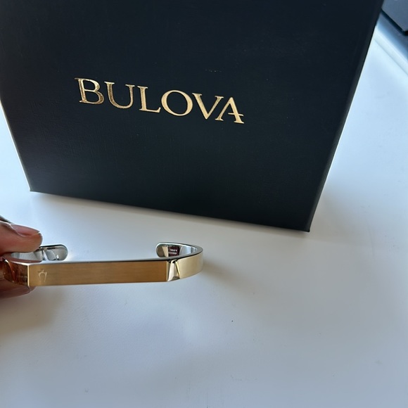 Bulova Gold plated /stainless steel cuff bracelet - Picture 2 of 4